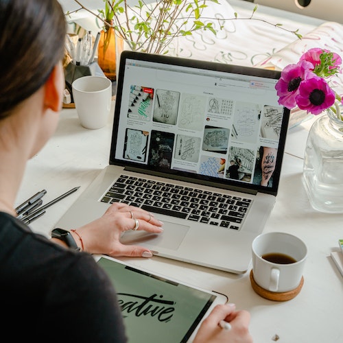 Web Banners & Graphics services - redmoon communication